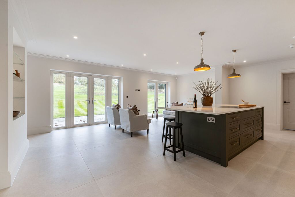 Additional image 9 of 6 bed detached house for saleArkell Lane, Frensham, Farnham GU10