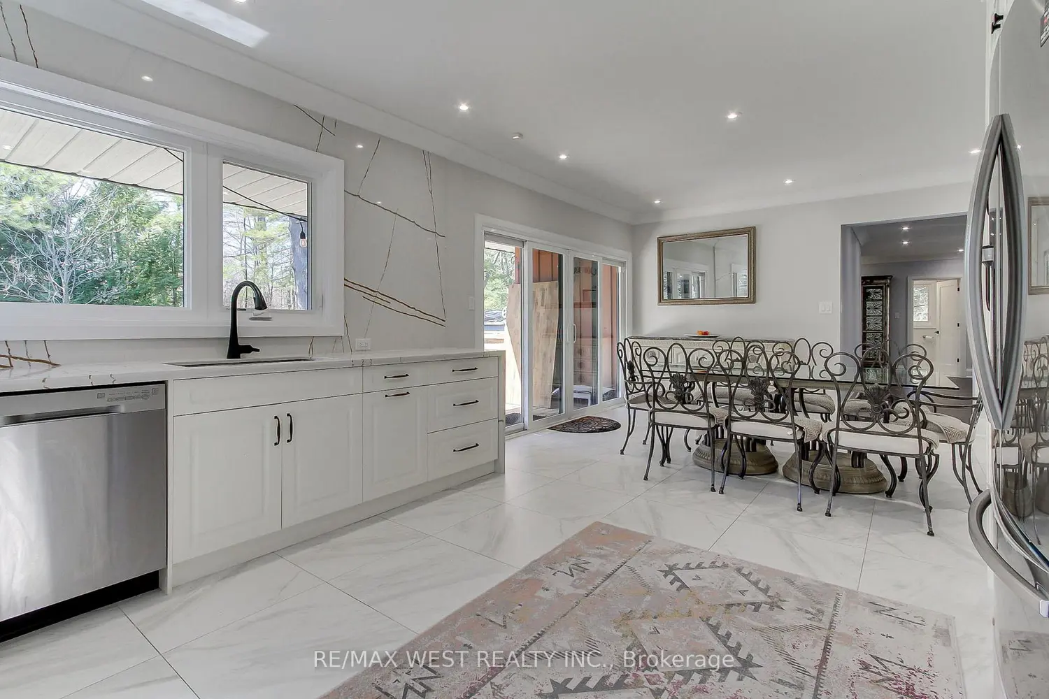 177 Hedge Road photo 3