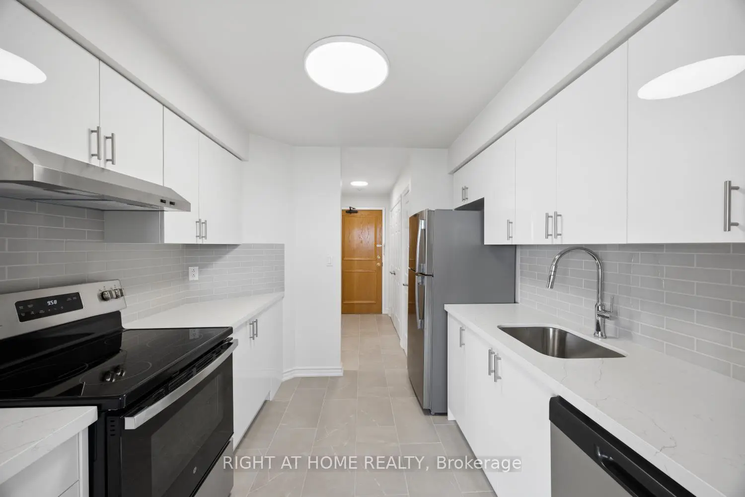 108 Water Street 301 photo 3
