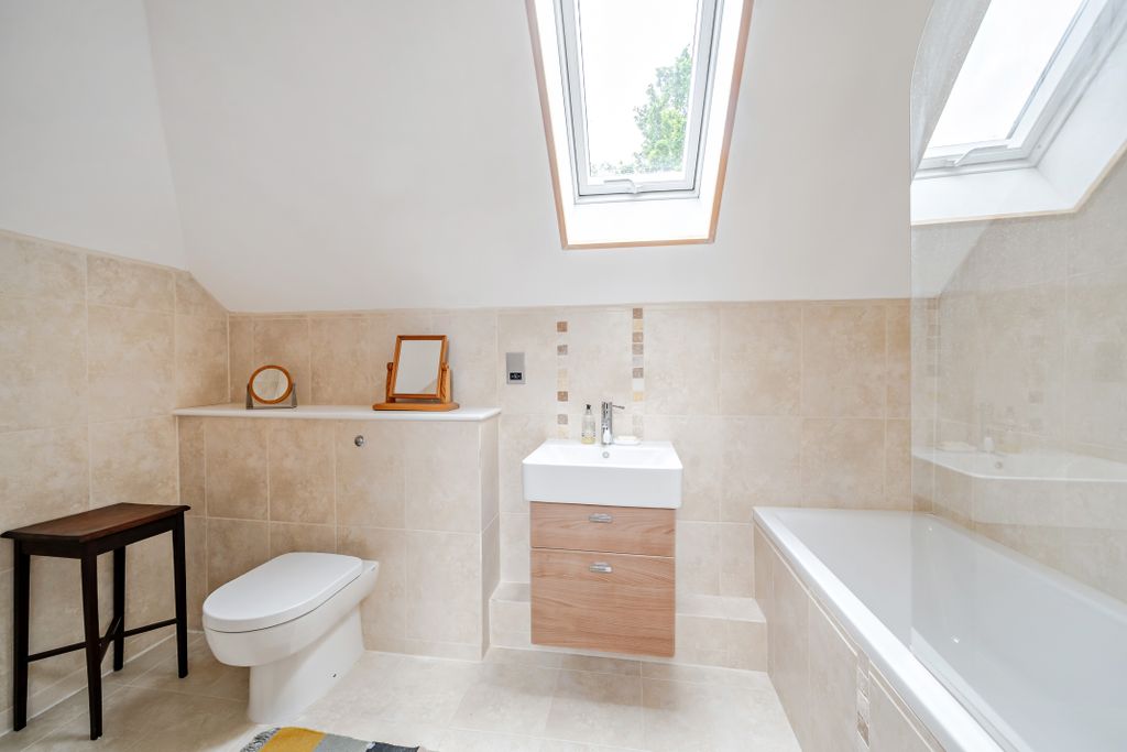 Additional image 12 of 4 bed maisonette for saleCrownwood Gate, Farnham GU9