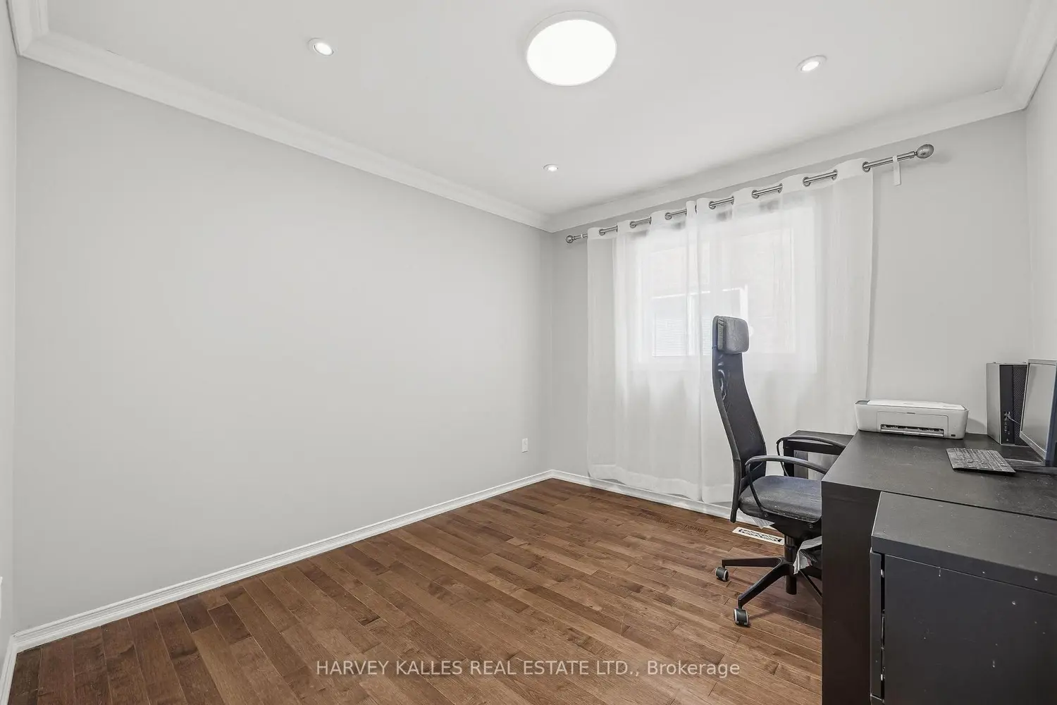 951 White Clover Way photo 5