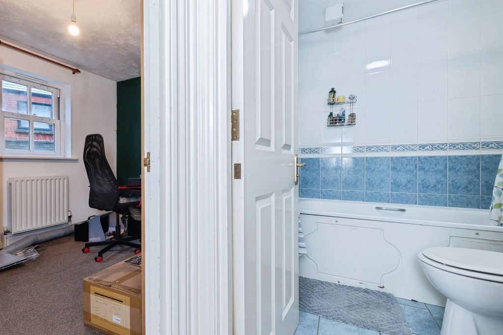 Additional image 11 of 2 bed flat for saleRiverside Place, Fordingbridge SP6