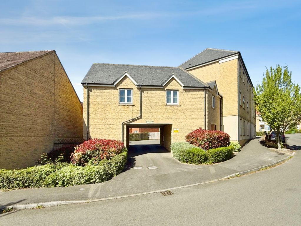 1 bed flat for saleRuss Avenue, Faringdon SN7