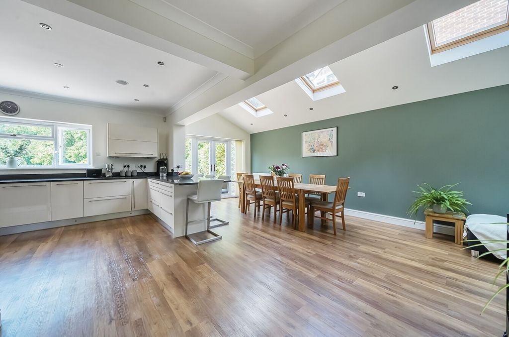 Additional image 10 of 6 bed detached house for saleGables Road, Church Crookham, Fleet, Hampshire GU52