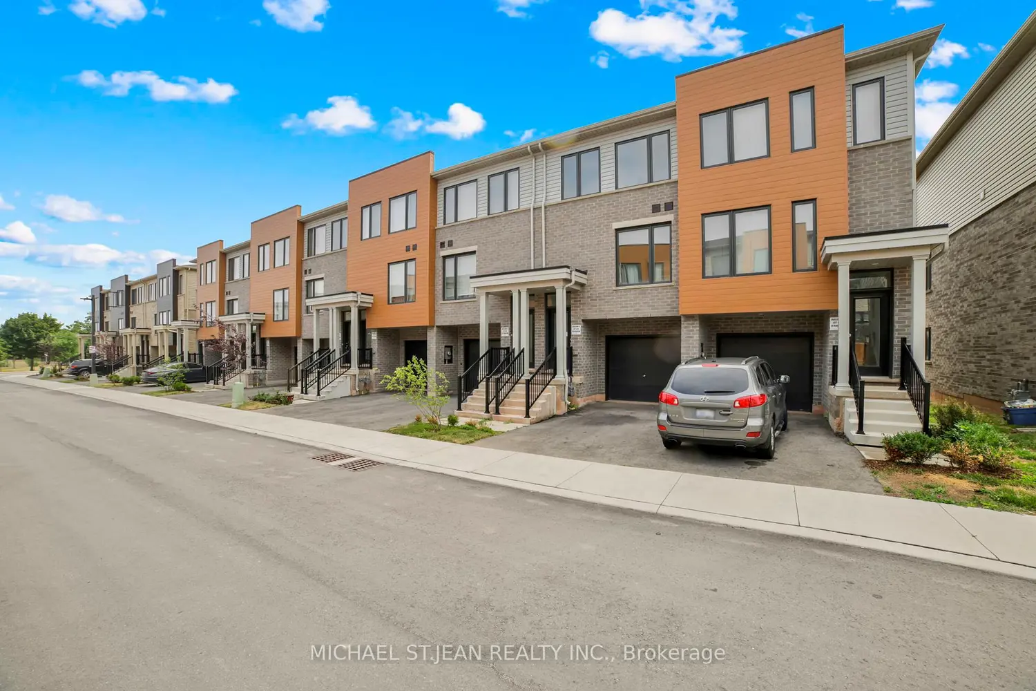 29 Radison Lane photo 2