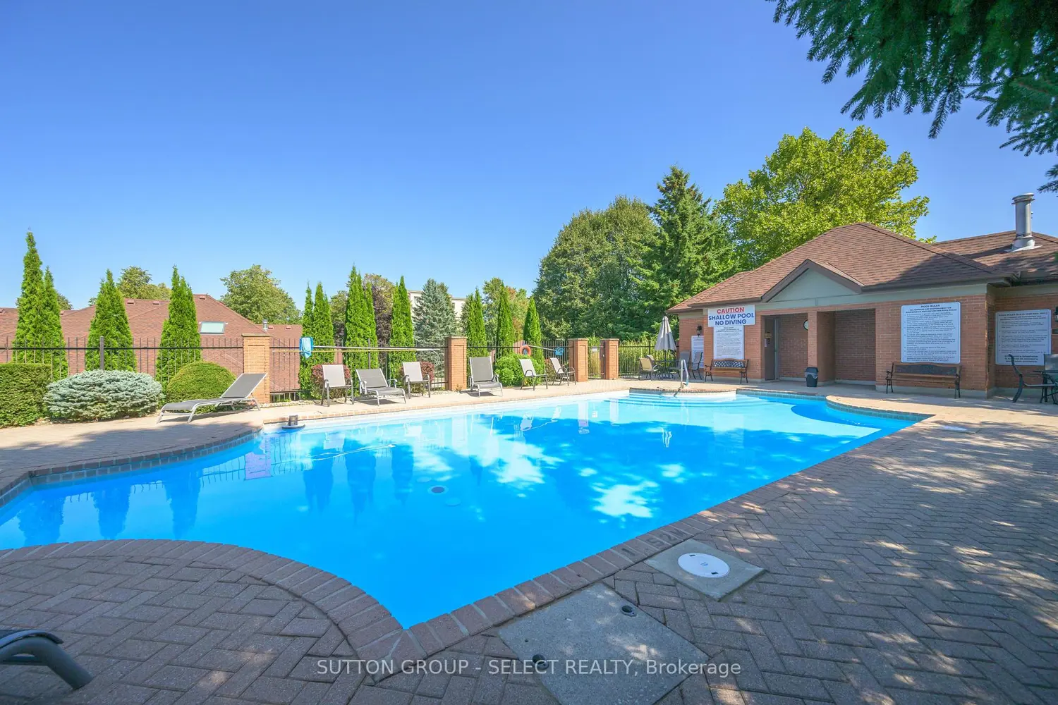 40 Quinella Drive 28 photo 4