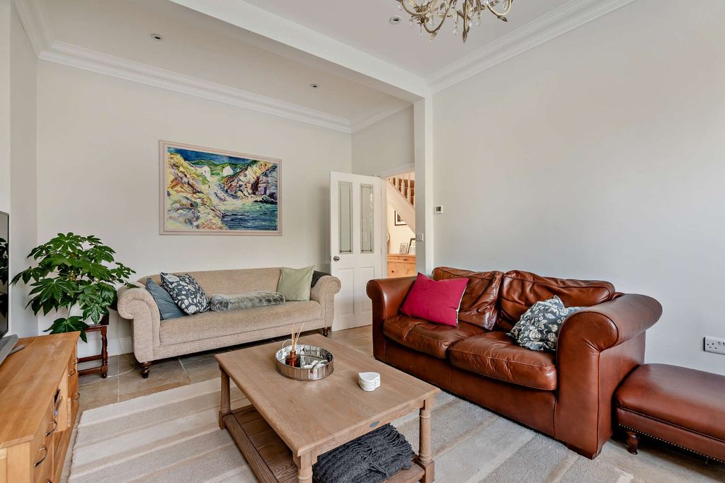 Additional image 10 of 6 bed detached house for saleChapel Road, Rowledge, Farnham, Surrey GU10