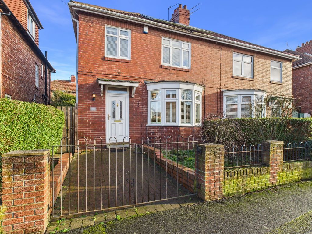4 bed semi-detached house for saleThornlea Gardens, Low Fell, Gateshead NE9
