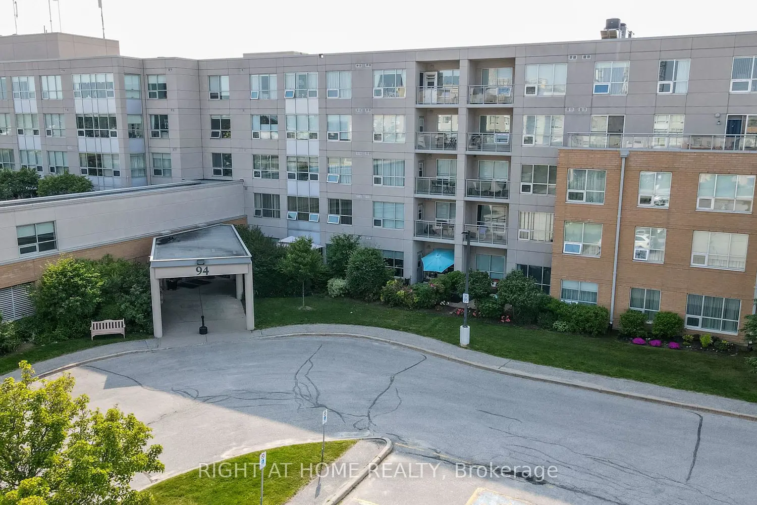 94 Dean Avenue 505