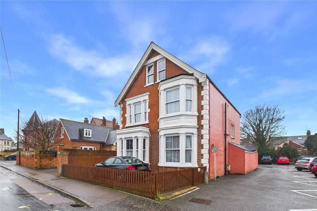 5 bed detached house for saleConstable Road, Felixstowe, Suffolk IP11