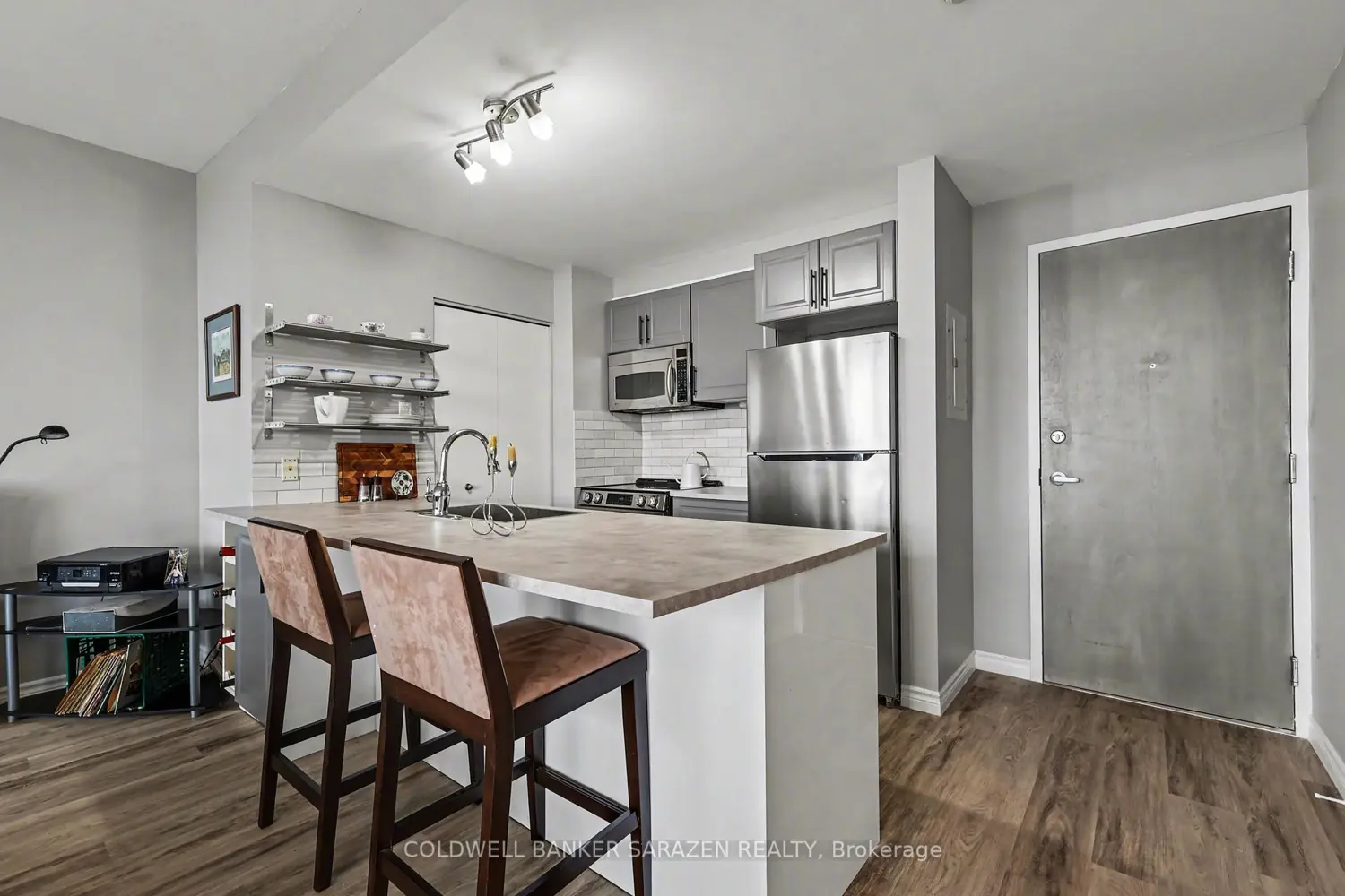 Additional image 17 of 150 Caroline Avenue 507