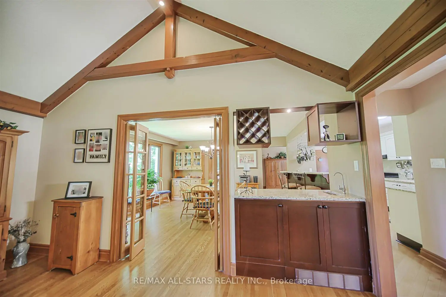 19 Bristol Sands Crescent photo 5