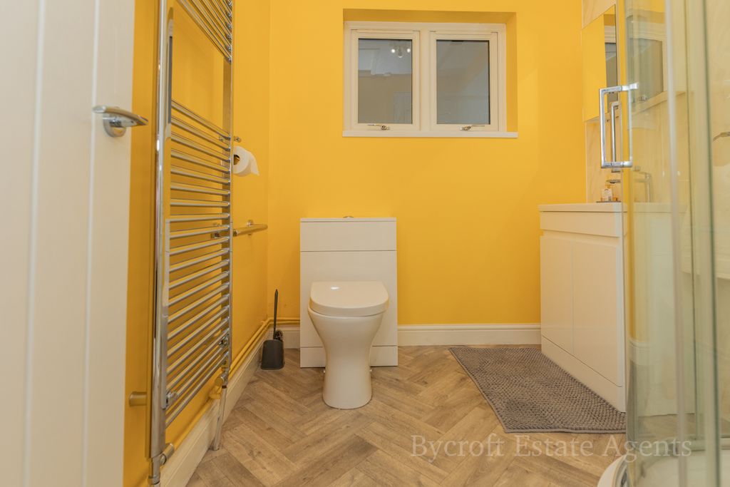 Additional image 12 of 3 bed detached bungalow for saleWindsor Avenue, Great Yarmouth NR30
