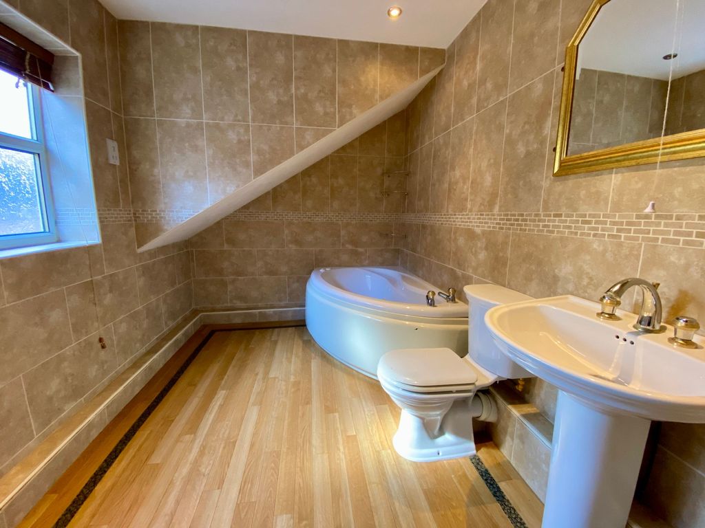 Additional image 29 of 6 bed detached house for saleManthorpe Road, Grantham NG31