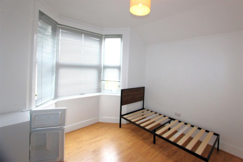 Additional image 15 of 3 bed semi-detached house for saleStuart Road, Gillingham ME7