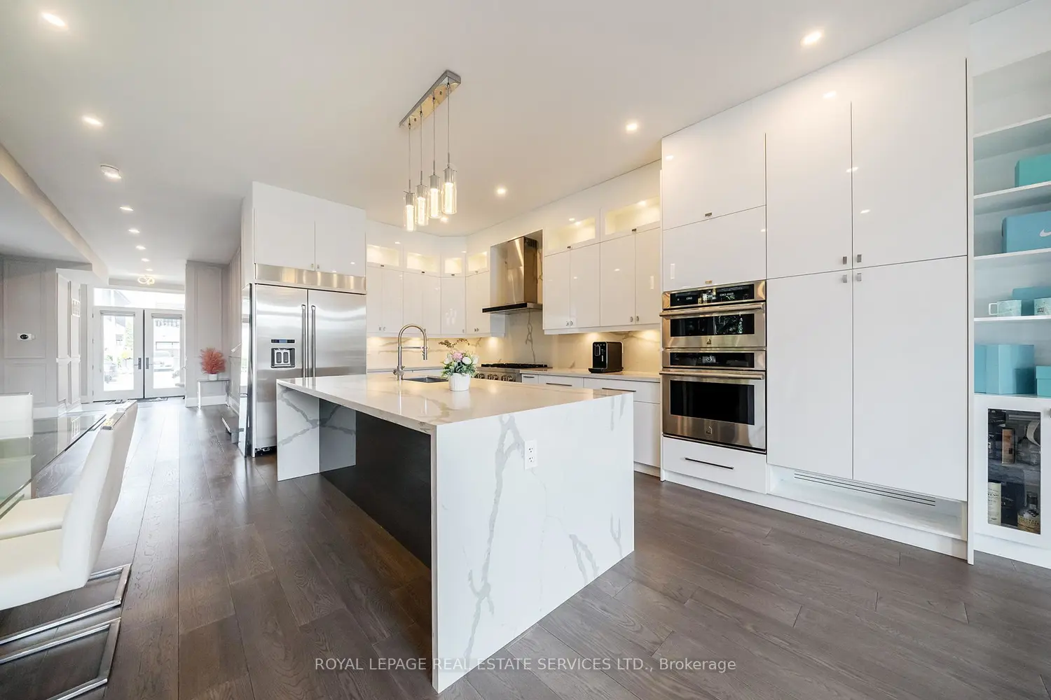25A Tecumseth Avenue photo 4
