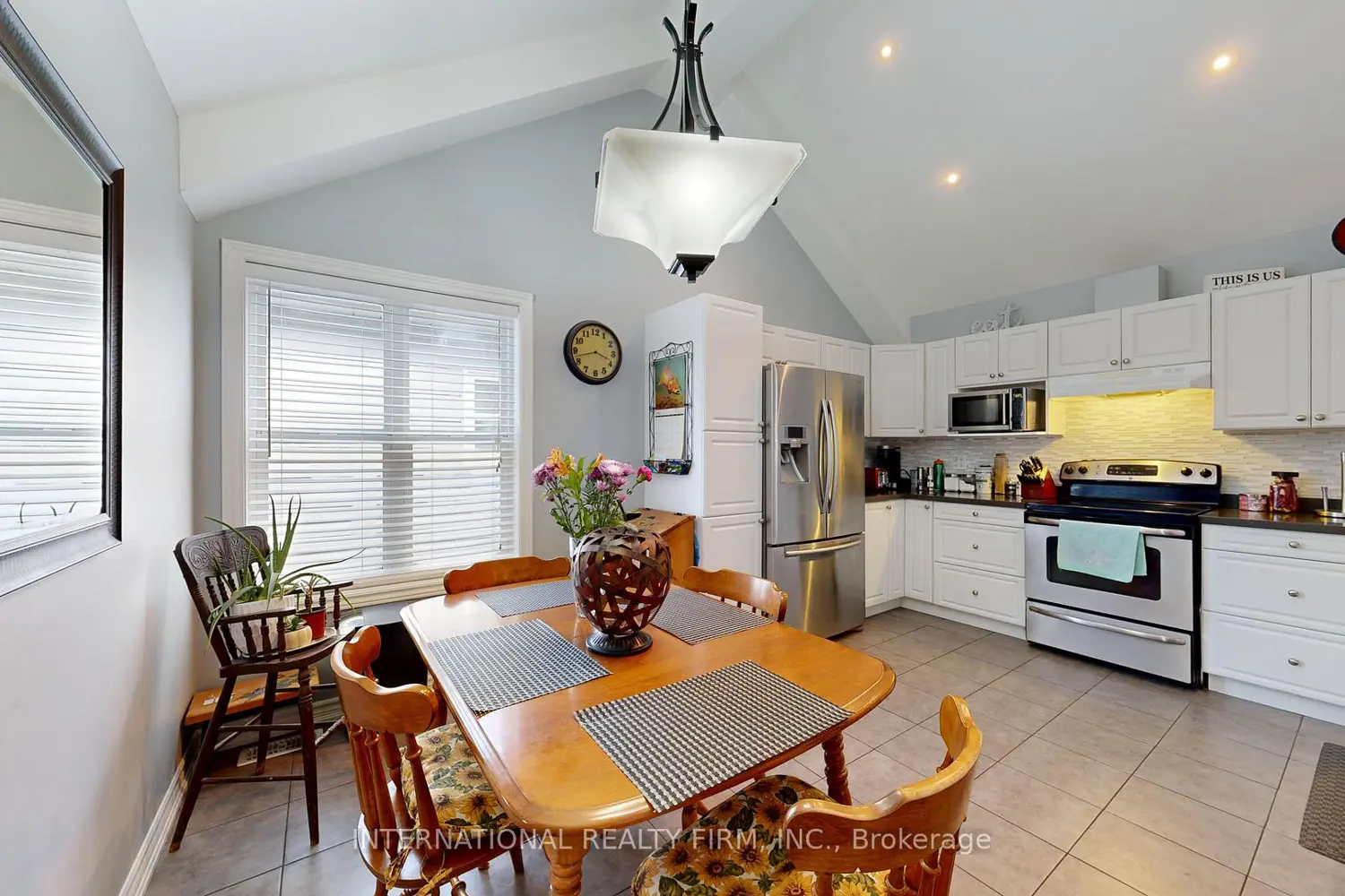Additional image 9 of 438 Stirling Way