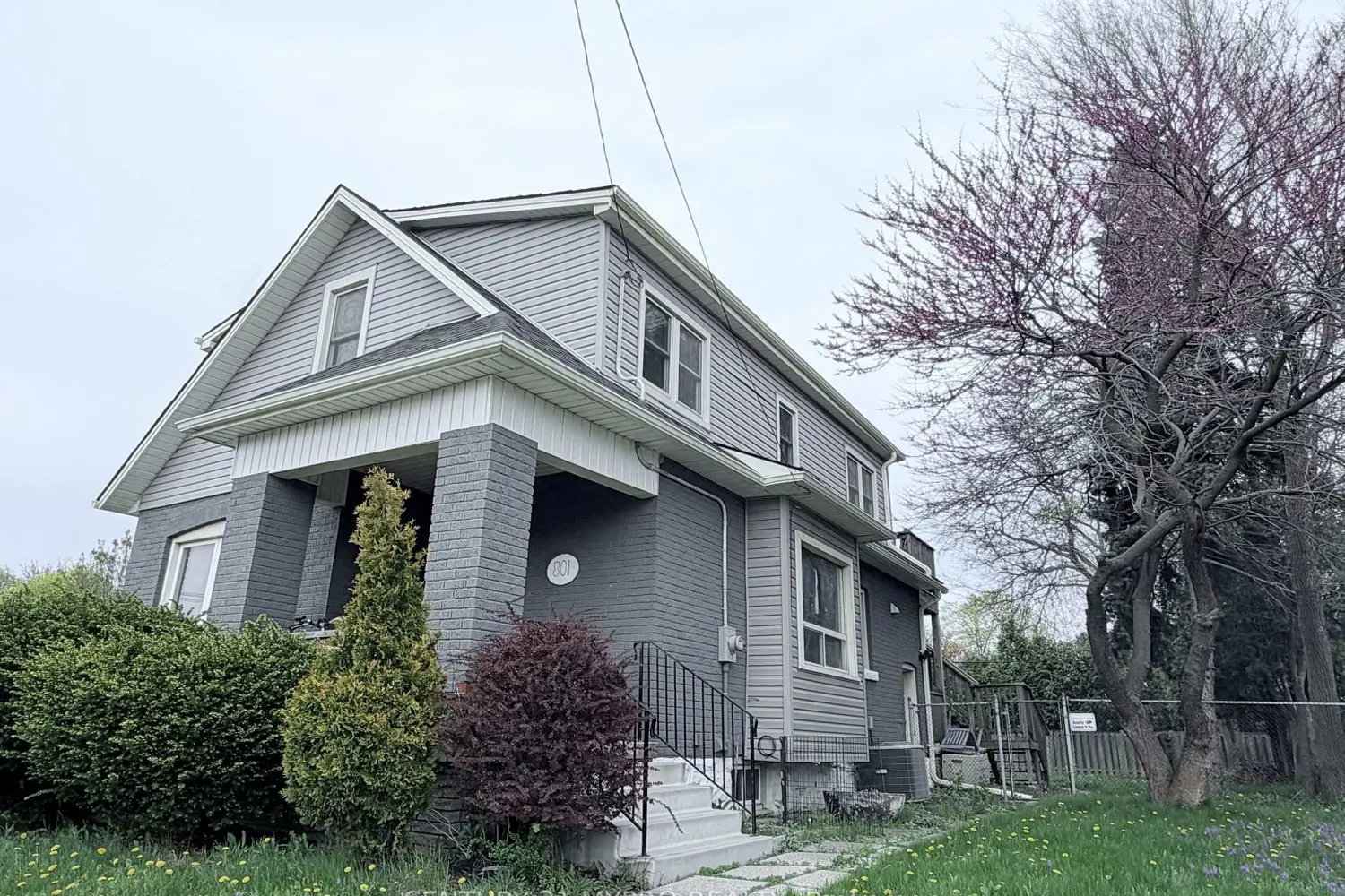 801 Upper Wellington Street photo 3