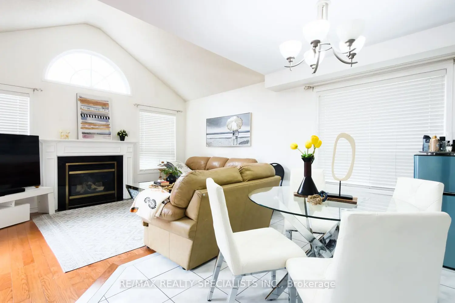 32 Feather Reed Way photo 5
