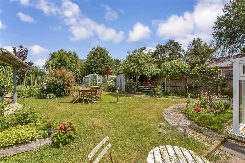 Additional image 7 of 3 bed detached bungalow for saleMadeira Lane, Freshwater, Isle Of Wight PO40