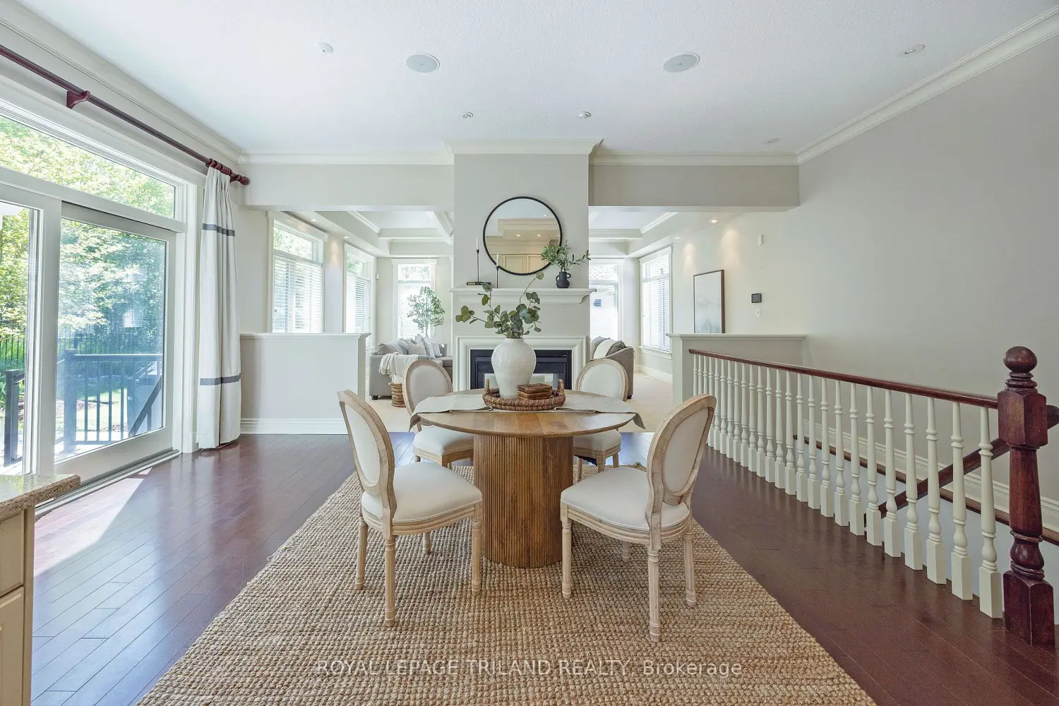 1353 Shore Road photo 4