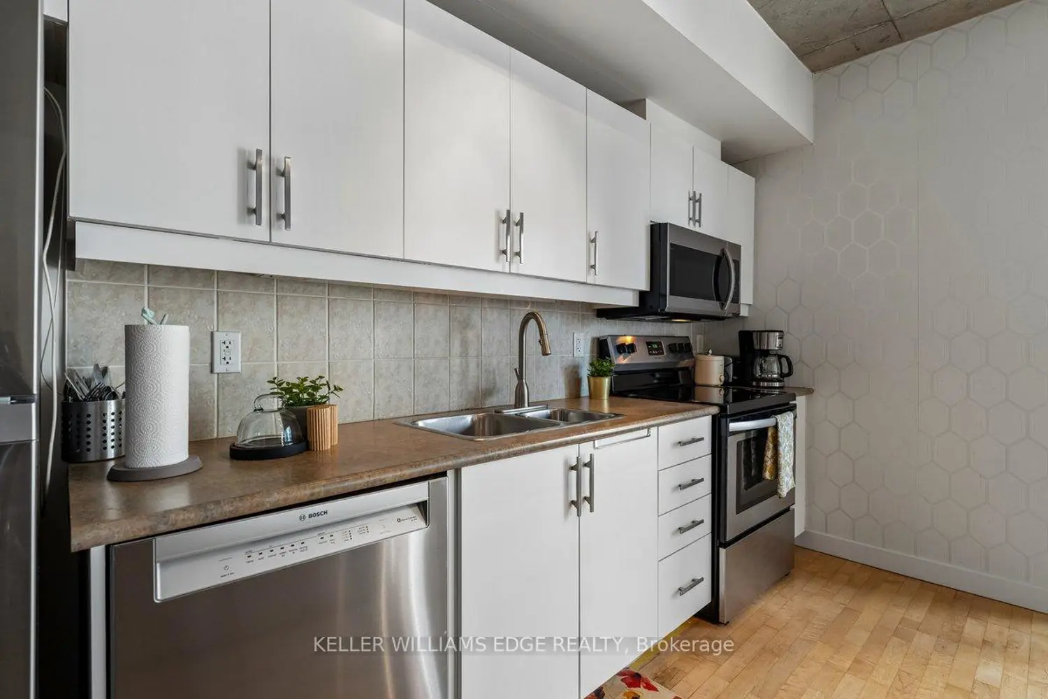 Additional image 8 of 1375 Dupont Street 612