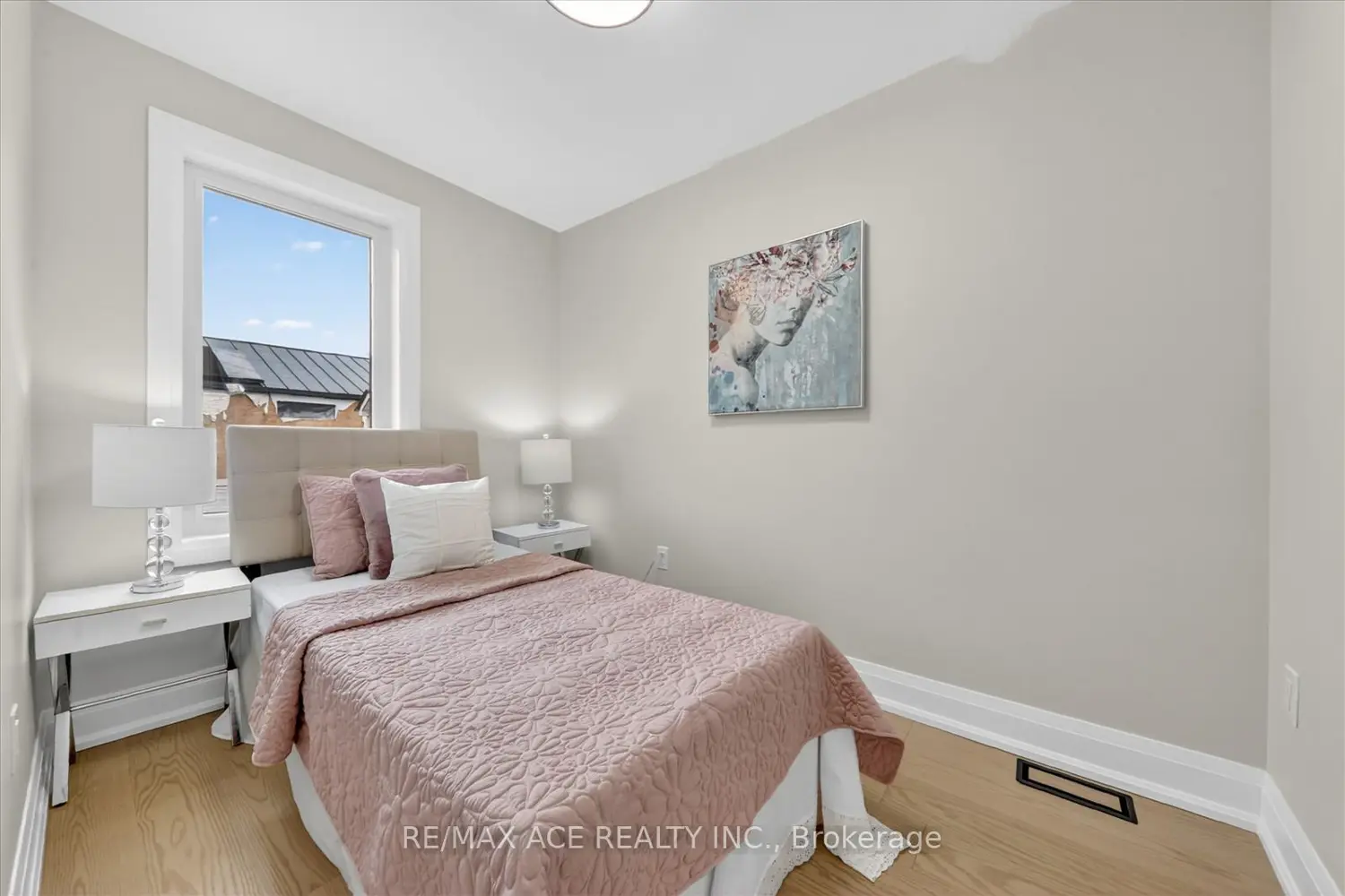 Additional image 16 of 38 Pelham Avenue