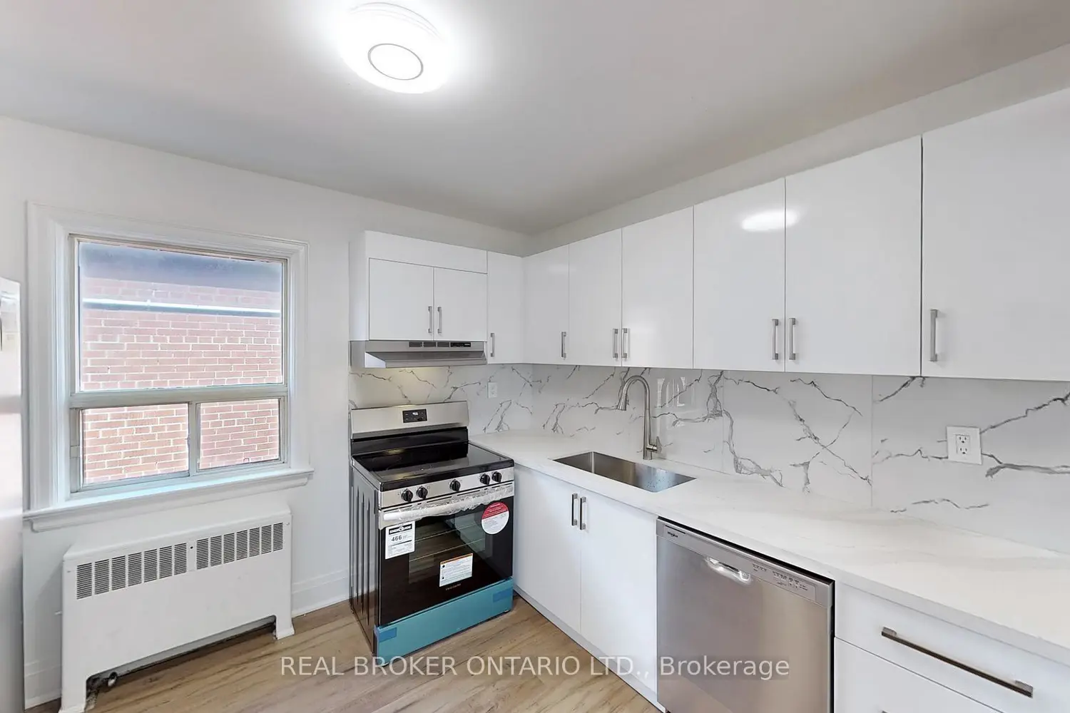 Additional image 13 of 451 Donlands Avenue