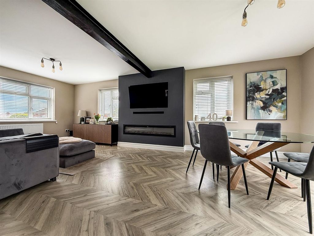 Additional image 2 of 4 bed detached bungalow for saleDore Avenue, Portchester PO16