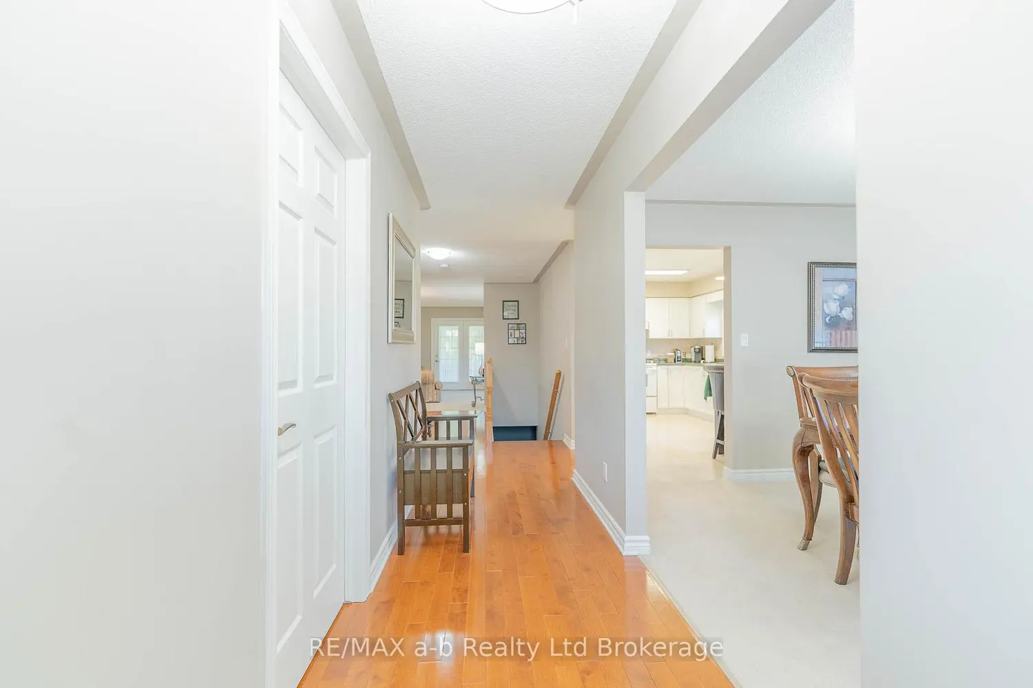 23 Armstrong Drive photo 3