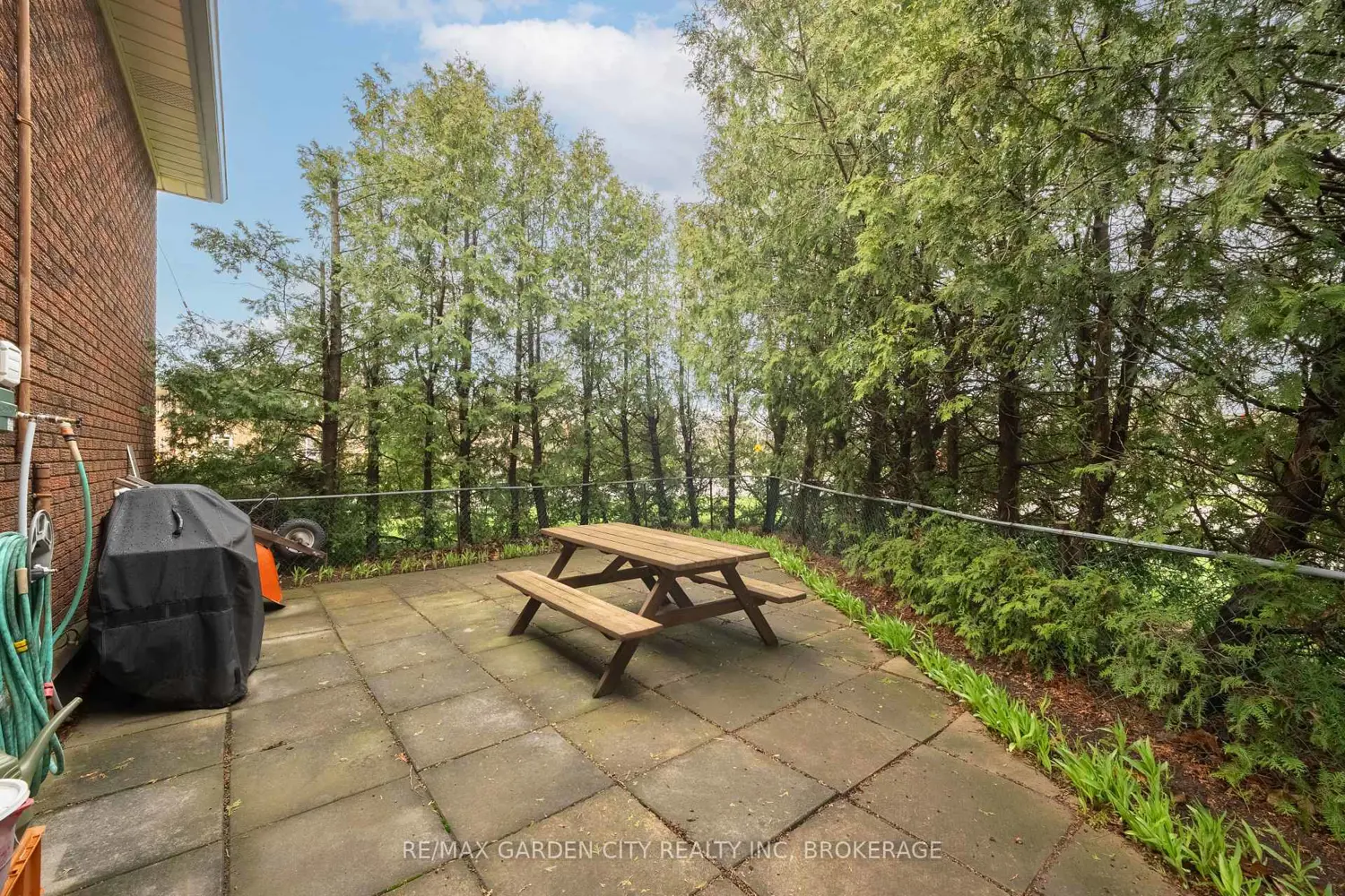 2-8 Riverview Boulevard photo 5