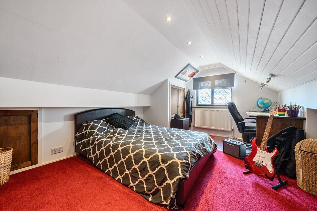 Additional image 8 of 4 bed detached house for saleLennox Road, Gravesend DA11