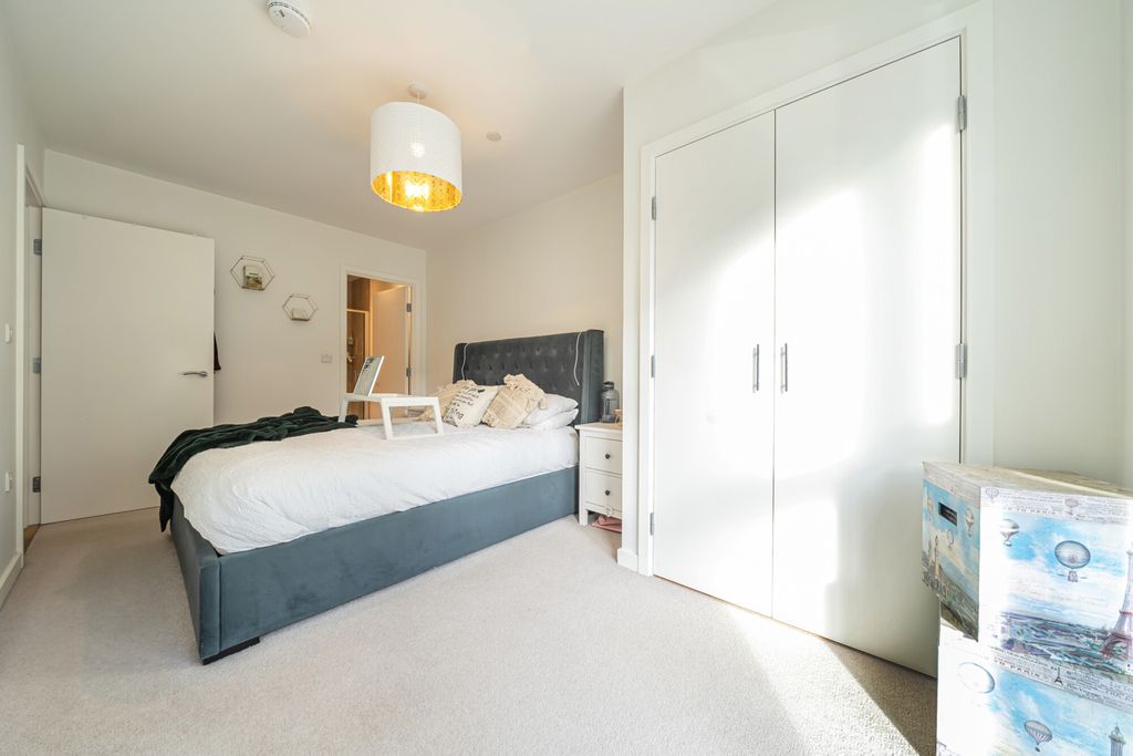 Additional image 11 of 2 bed flat for saleArthur Street, Erith DA8