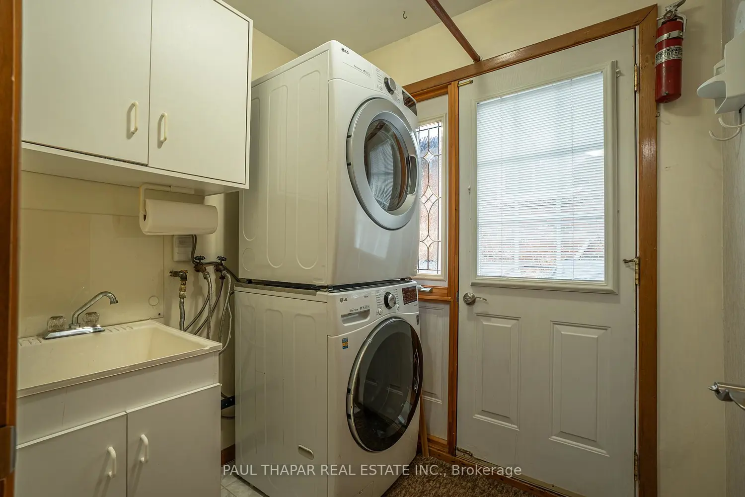 Additional image 17 of 10 Castlebury Crescent