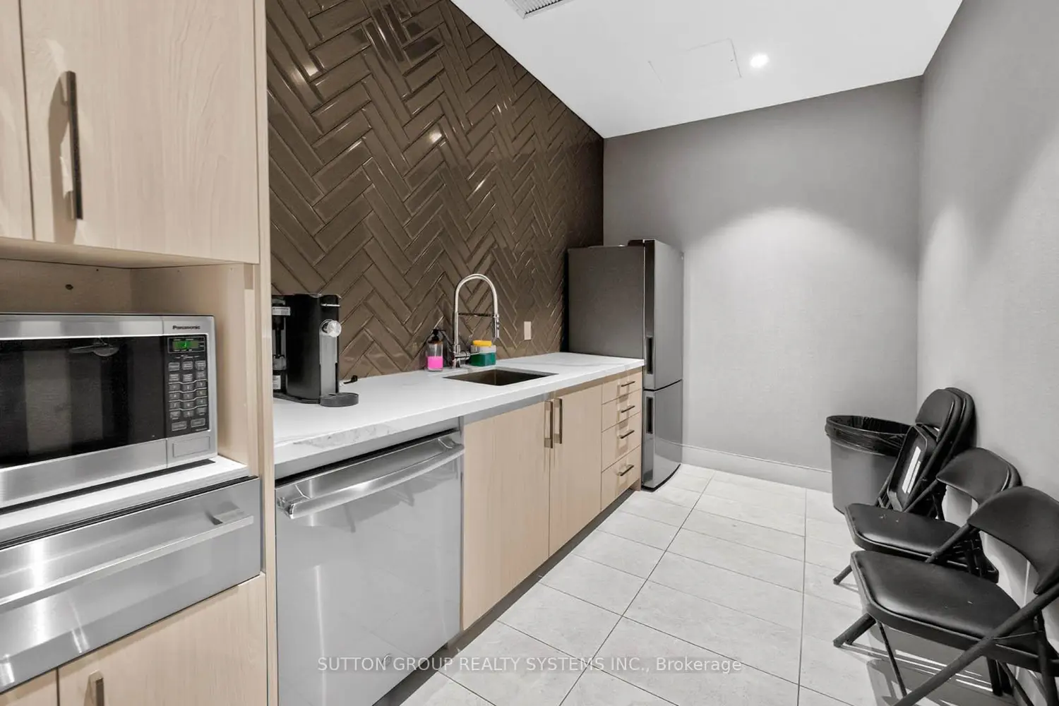 Additional image 19 of 293 The Kingsway 316