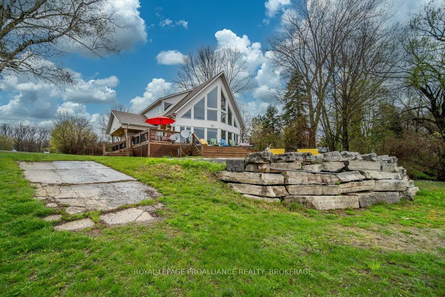 243 Leone's Cove Lane