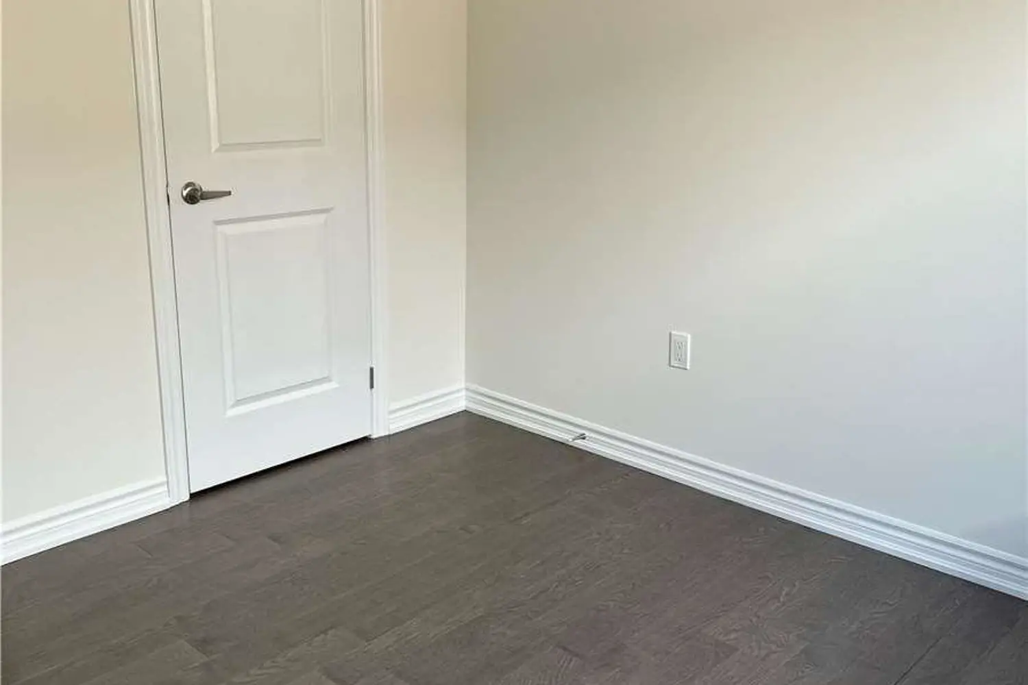 Additional image 11 of 177 Ferragine Crescent