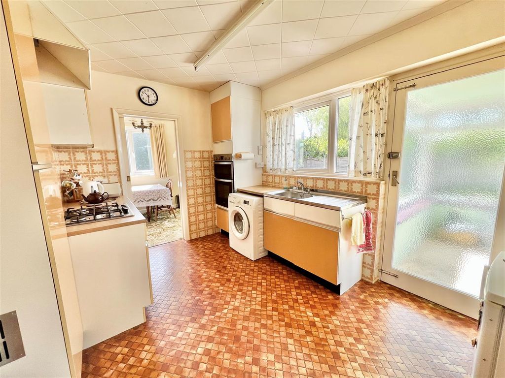 Additional image 7 of 3 bed detached bungalow for saleFreshwater, Isle Of Wight PO40