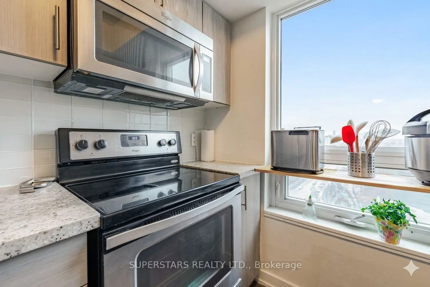 Additional image 8 of 185 Bonis Avenue 1511