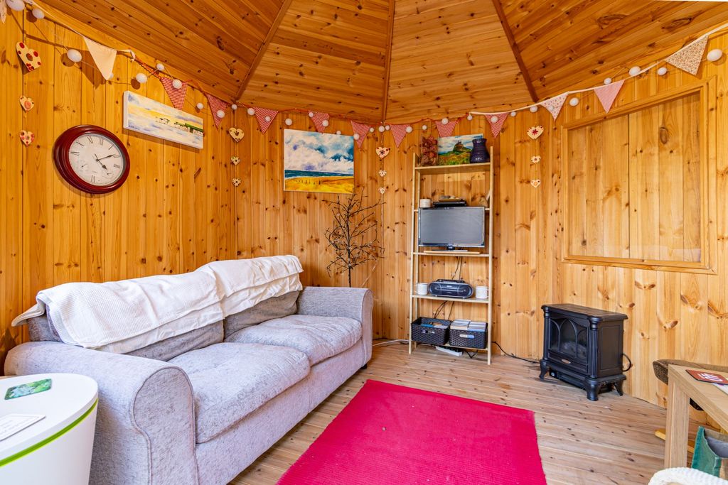 Additional image 38 of 4 bed detached bungalow for saleQueens Road, Fakenham NR21