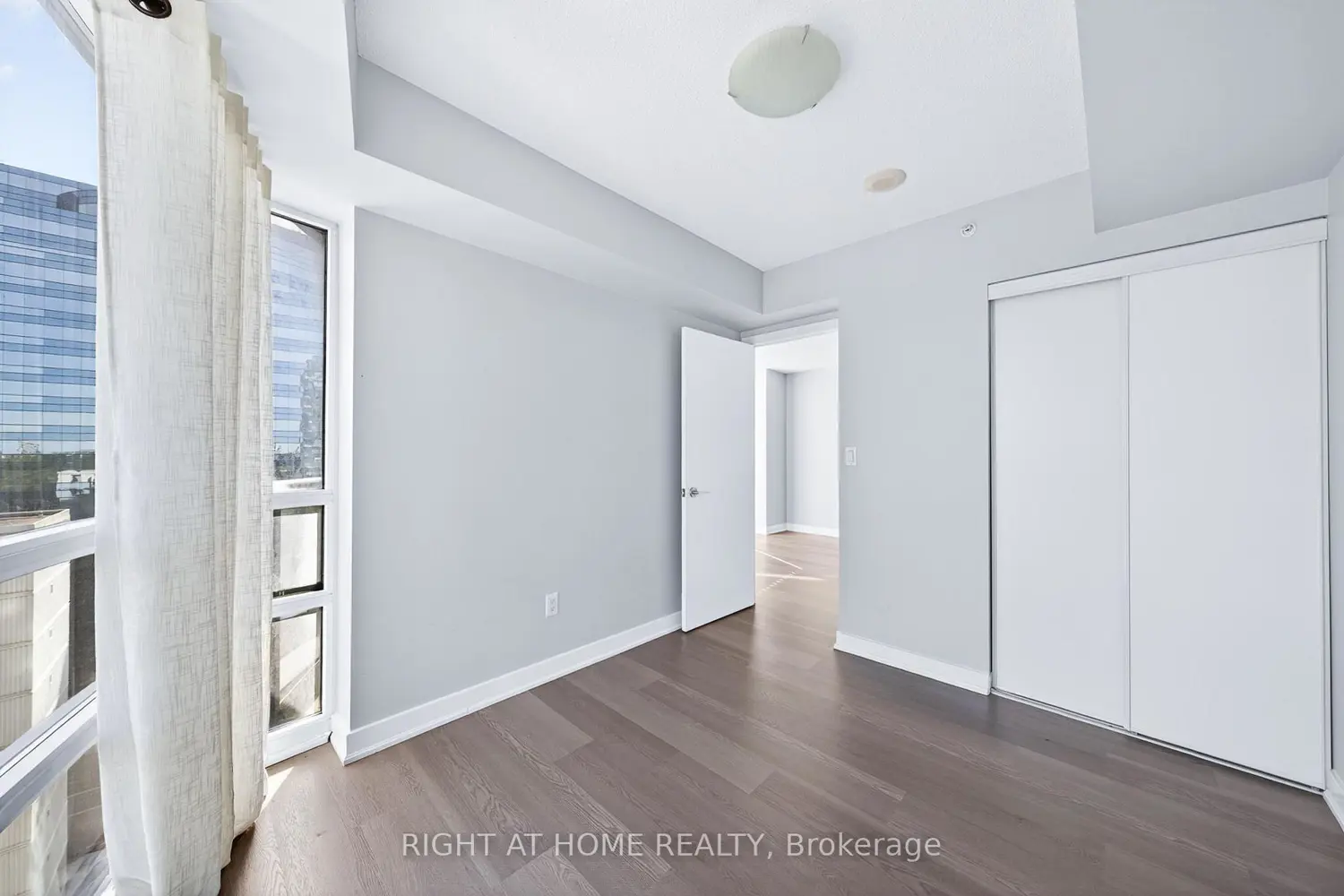 Additional image 10 of 5740 Yonge Street 1307