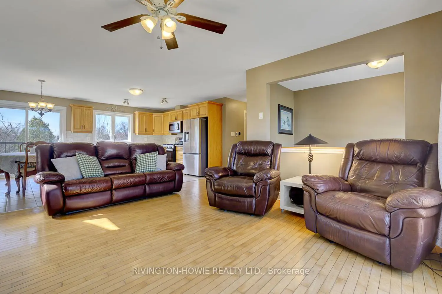 55 Creek Drive photo 2