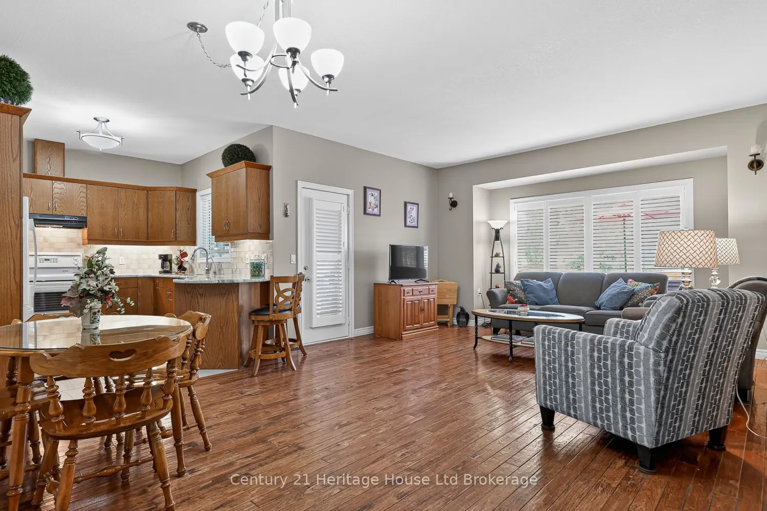 Additional image 6 of 450 Lakeview Drive 13