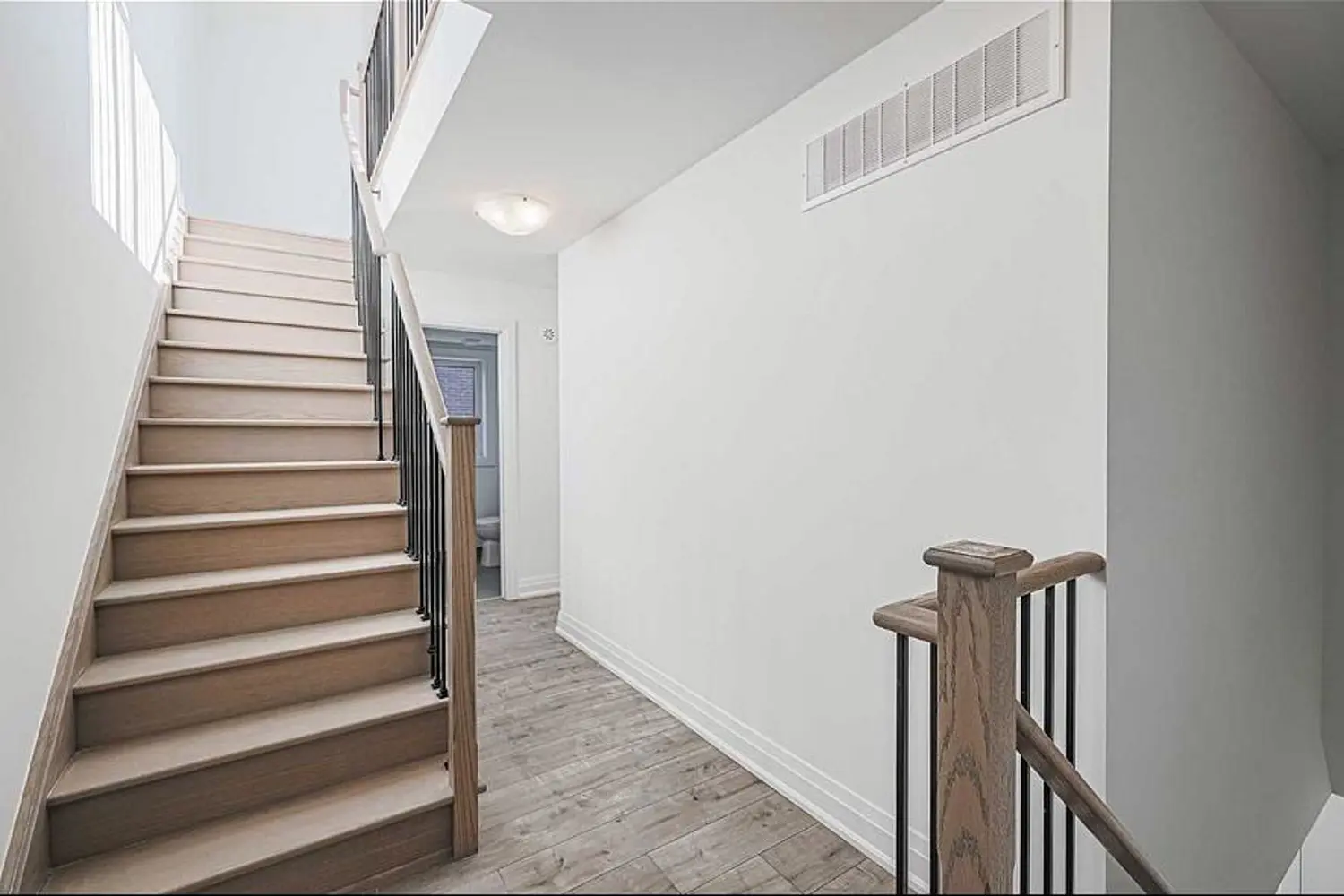 Additional image 7 of 28 Marina Avenue 23