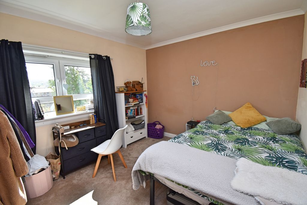 Additional image 14 of 4 bed terraced house for saleAuchmead Road, Greenock PA16