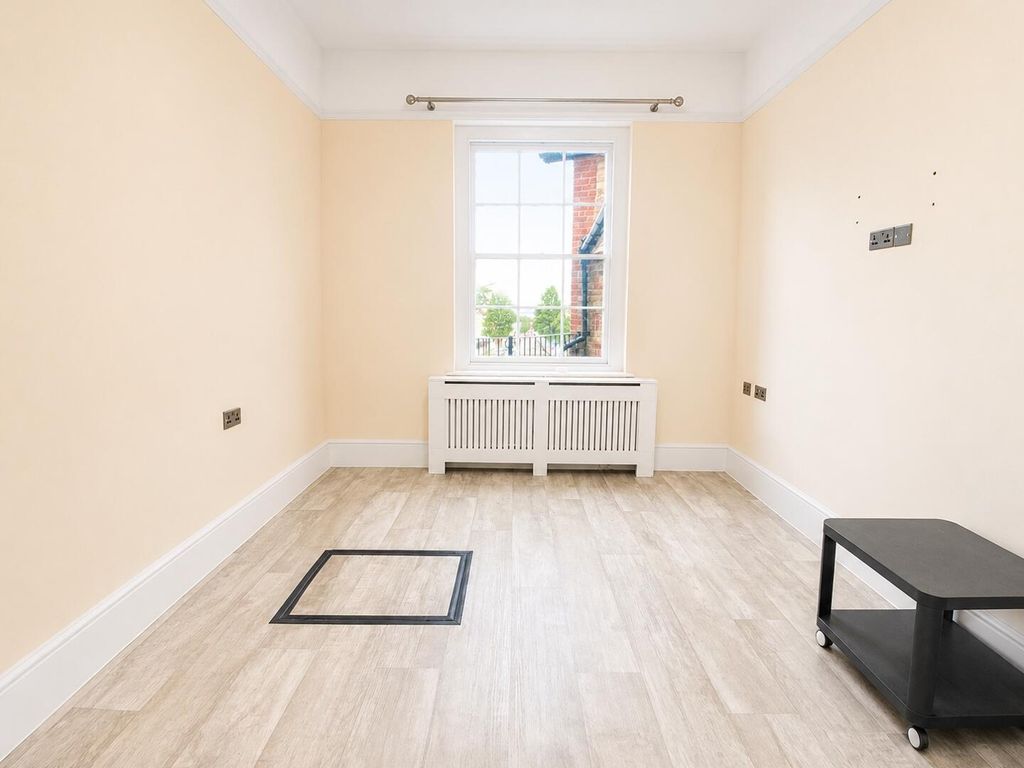 Additional image 47 of 18 bed detached house for saleClarence Place, Gravesend DA12