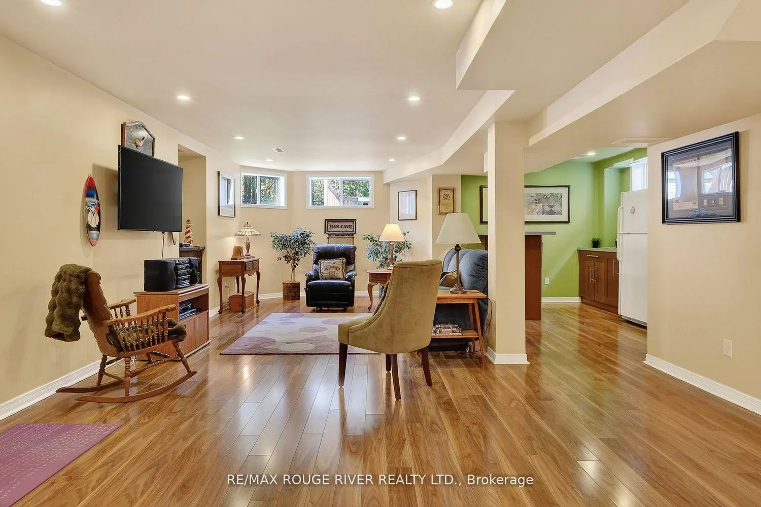 Additional image 12 of 461 Summerpark Crescent