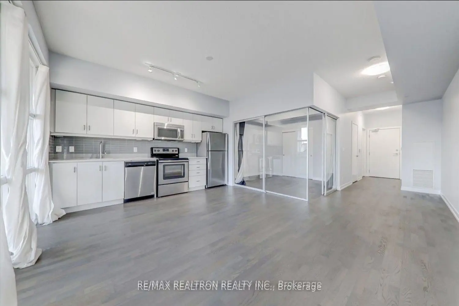 Additional image 7 of 10 Willison Square 803