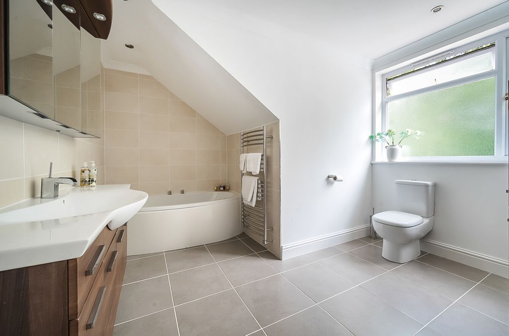 Additional image 20 of 6 bed detached house for saleGables Road, Church Crookham, Fleet, Hampshire GU52