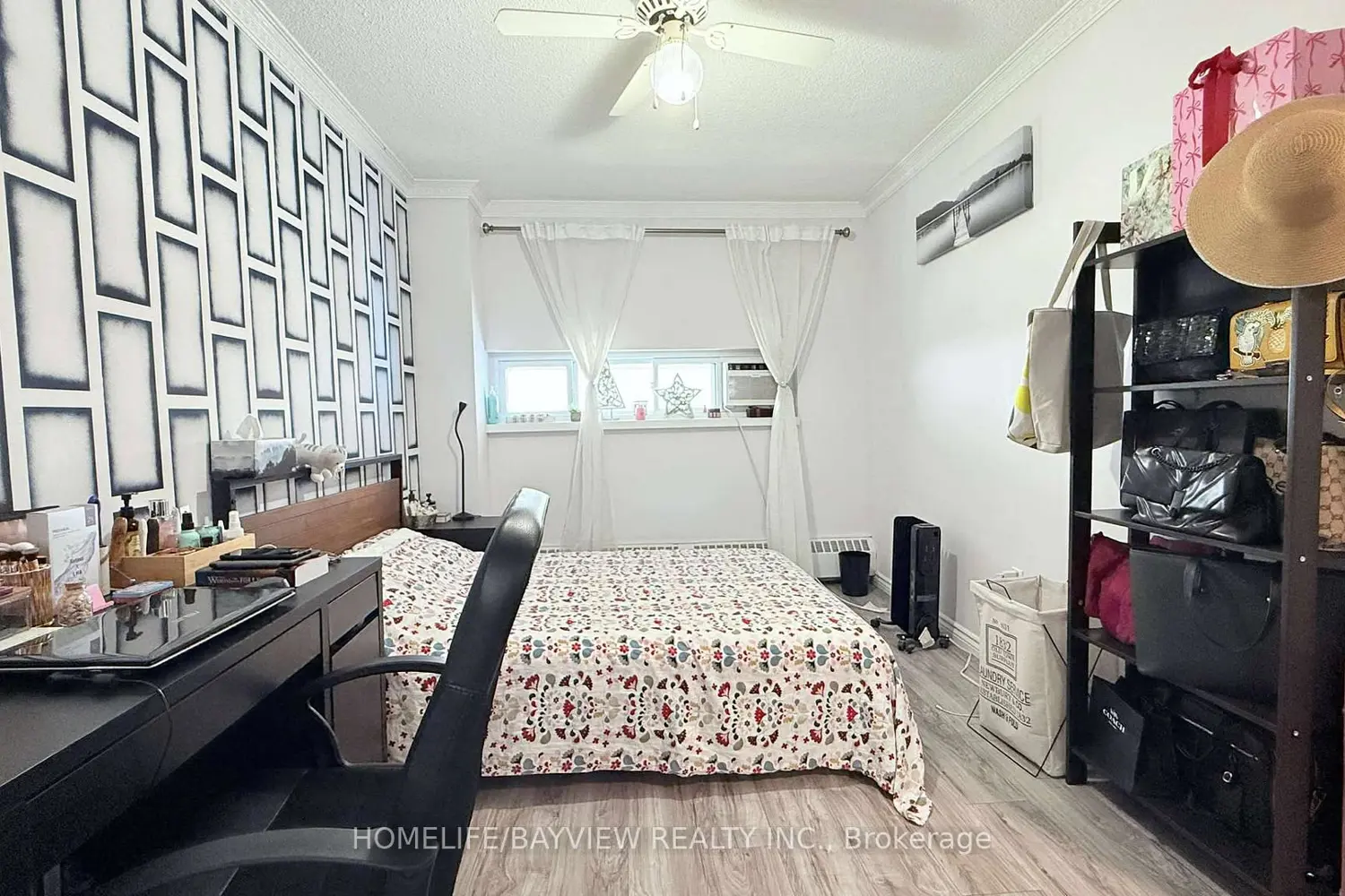 Additional image 11 of 4645 Jane Street 909